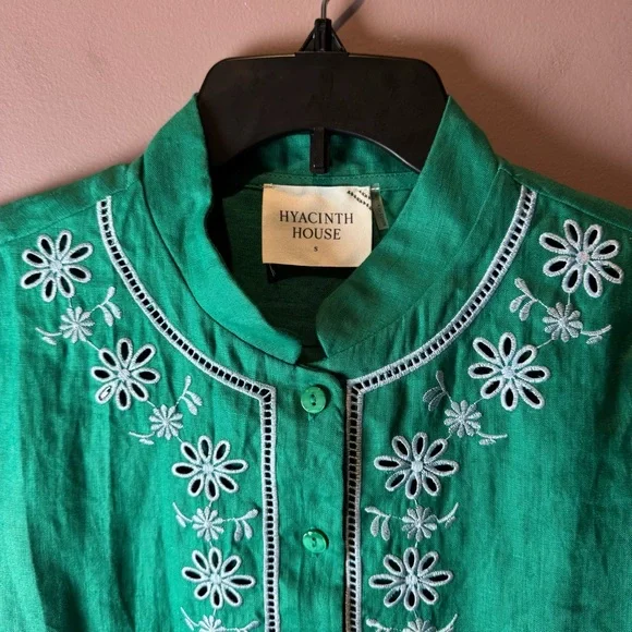NWT Tuckernuck Hyacinth House Embroidered Linen Montauk Lounge Shirt Green - Picture 7 of 12